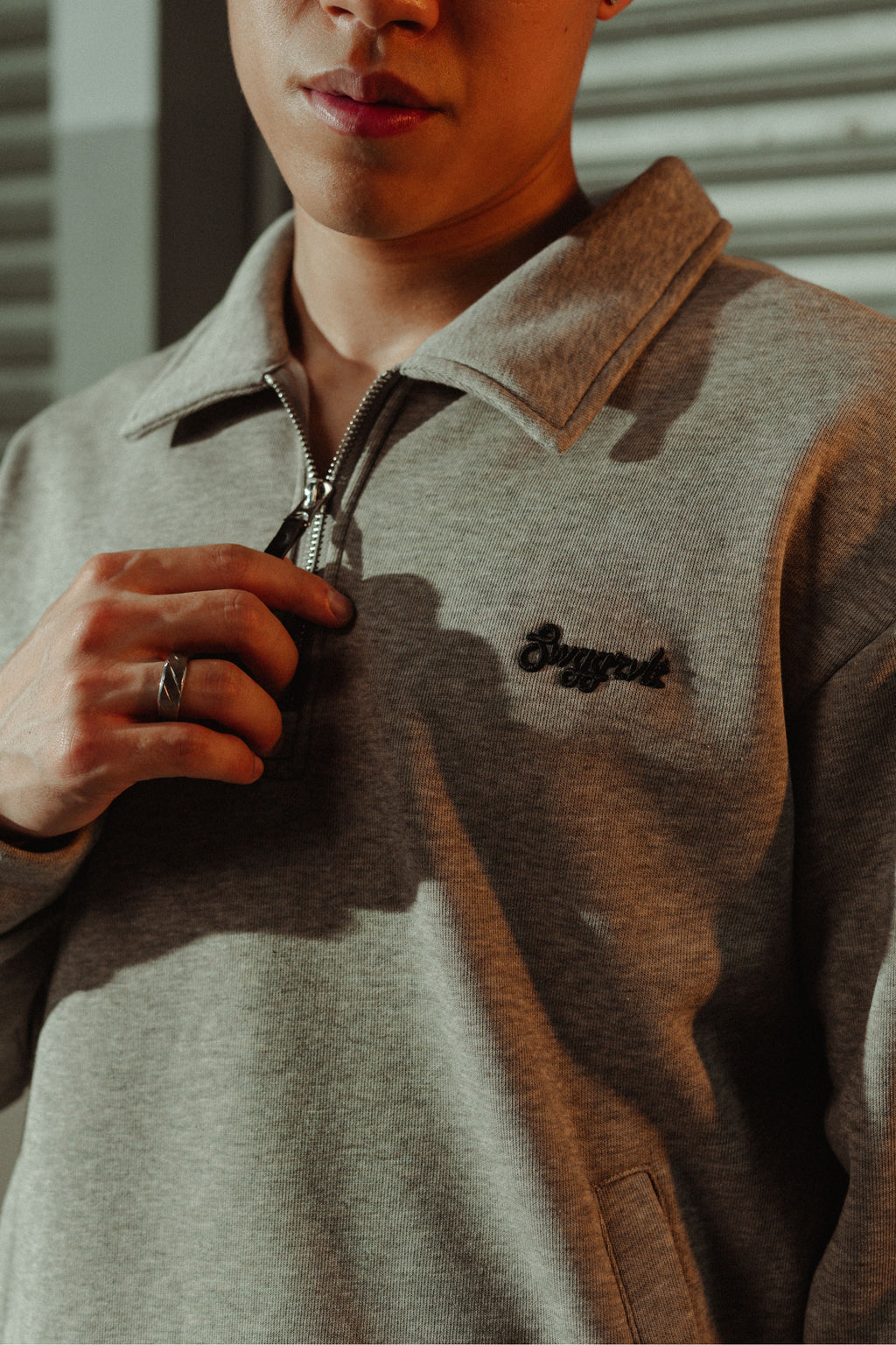 SWGGRVLT HALF-ZIPPER SWEATSHIRT | VINTAGE GREY