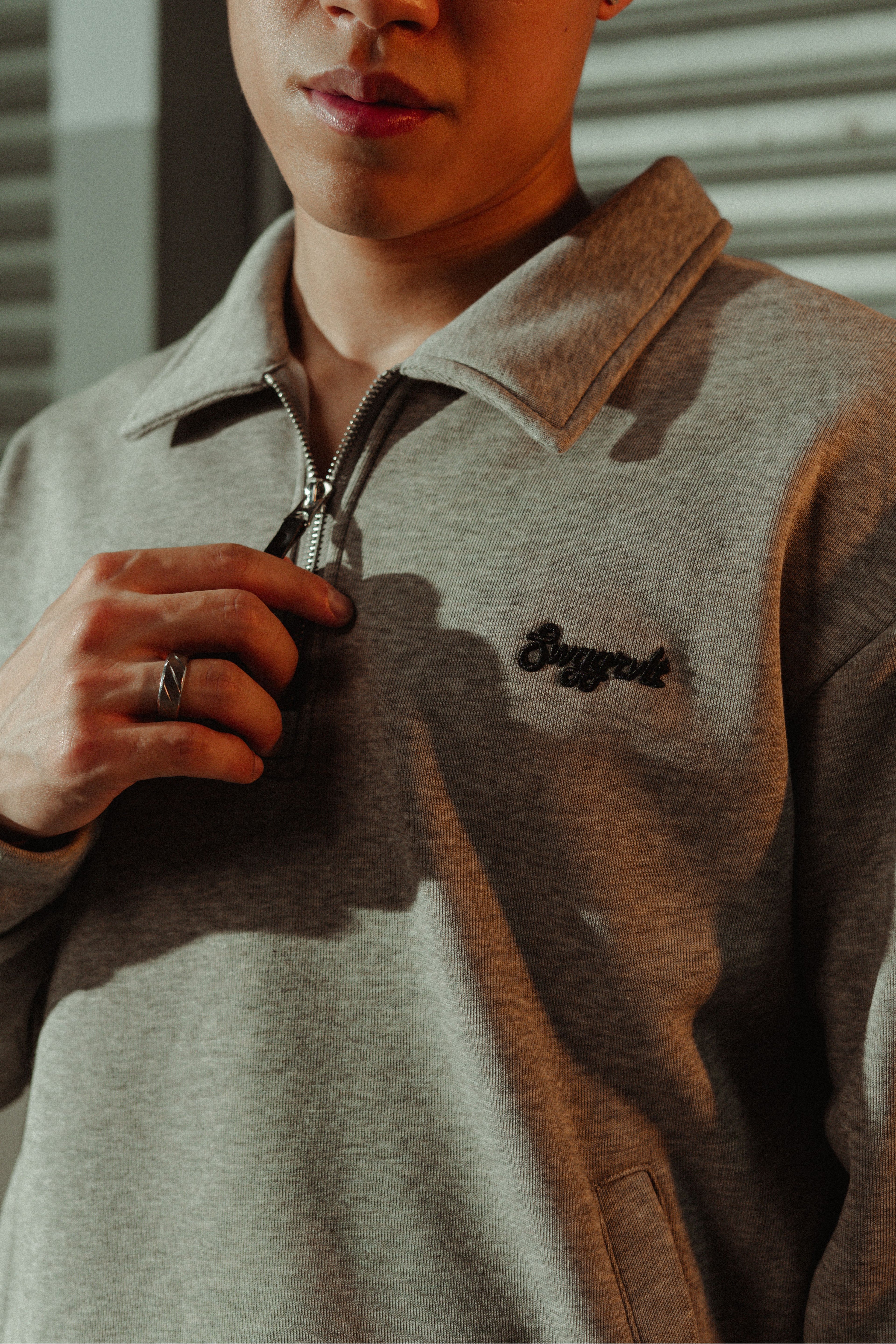 SWGGRVLT HALF-ZIPPER SWEATSHIRT | VINTAGE GREY
