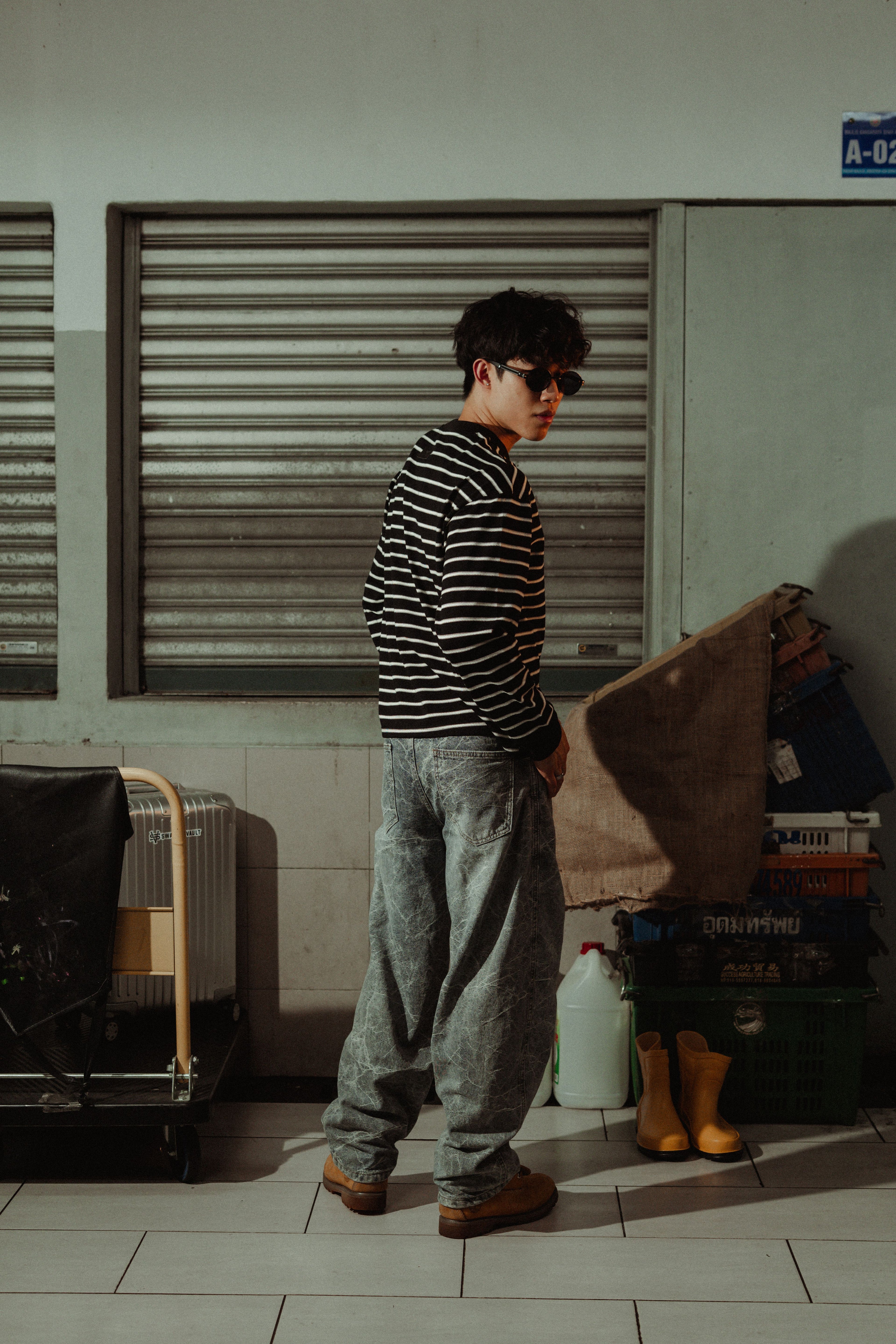 SWGGRVLT STRIPES CREW NECK | CLASSIC BLACK