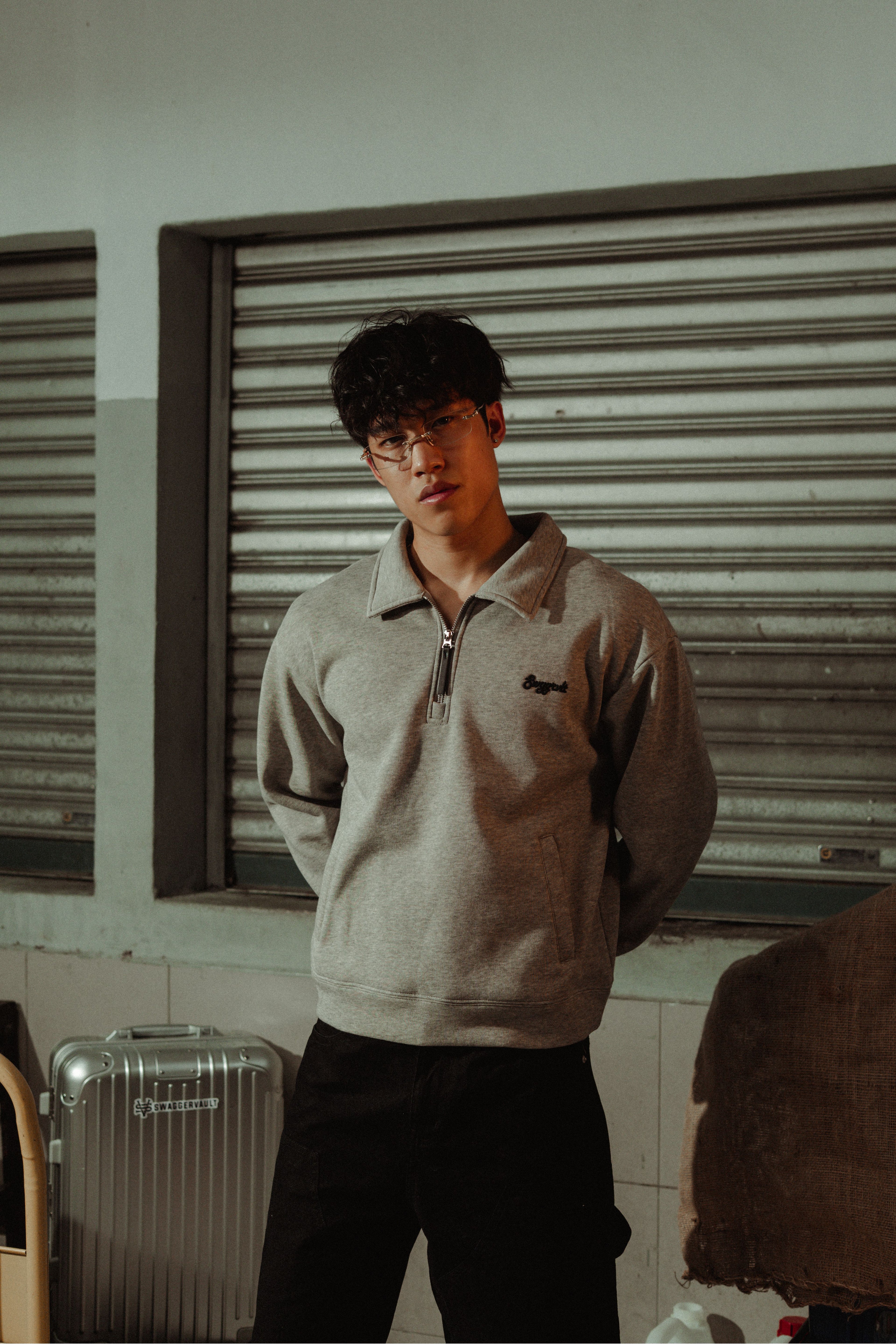 SWGGRVLT HALF-ZIPPER SWEATSHIRT | VINTAGE GREY