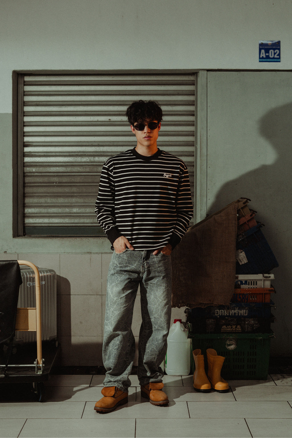 SWGGRVLT STRIPES CREW NECK | CLASSIC BLACK