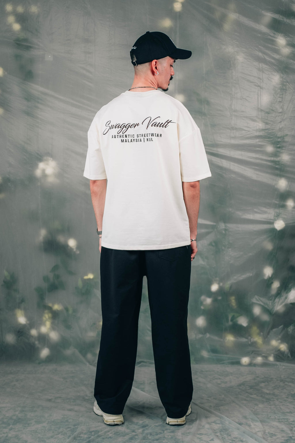 CREWEL TEE | OFF WHITE