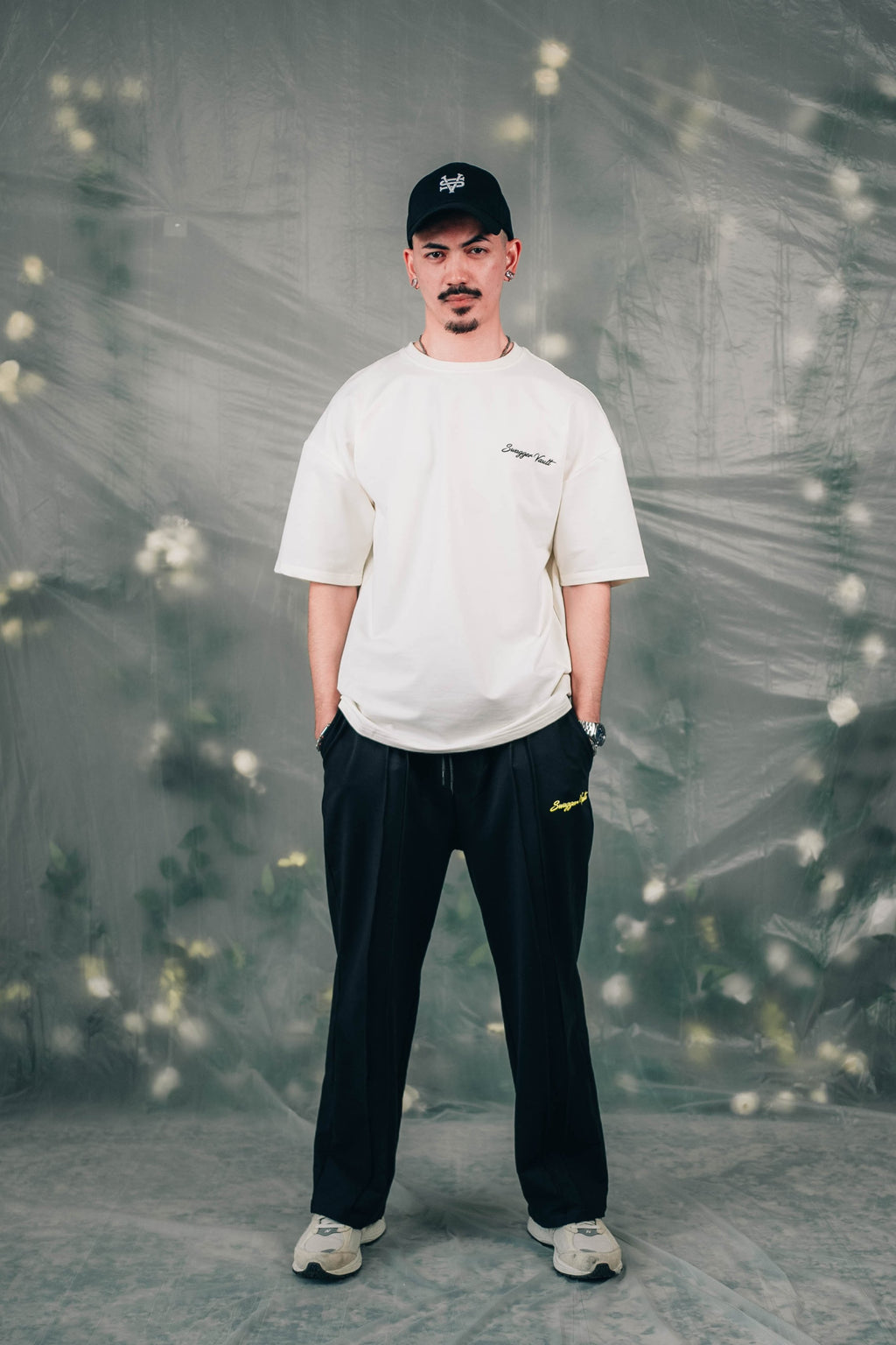 CREWEL TEE | OFF WHITE