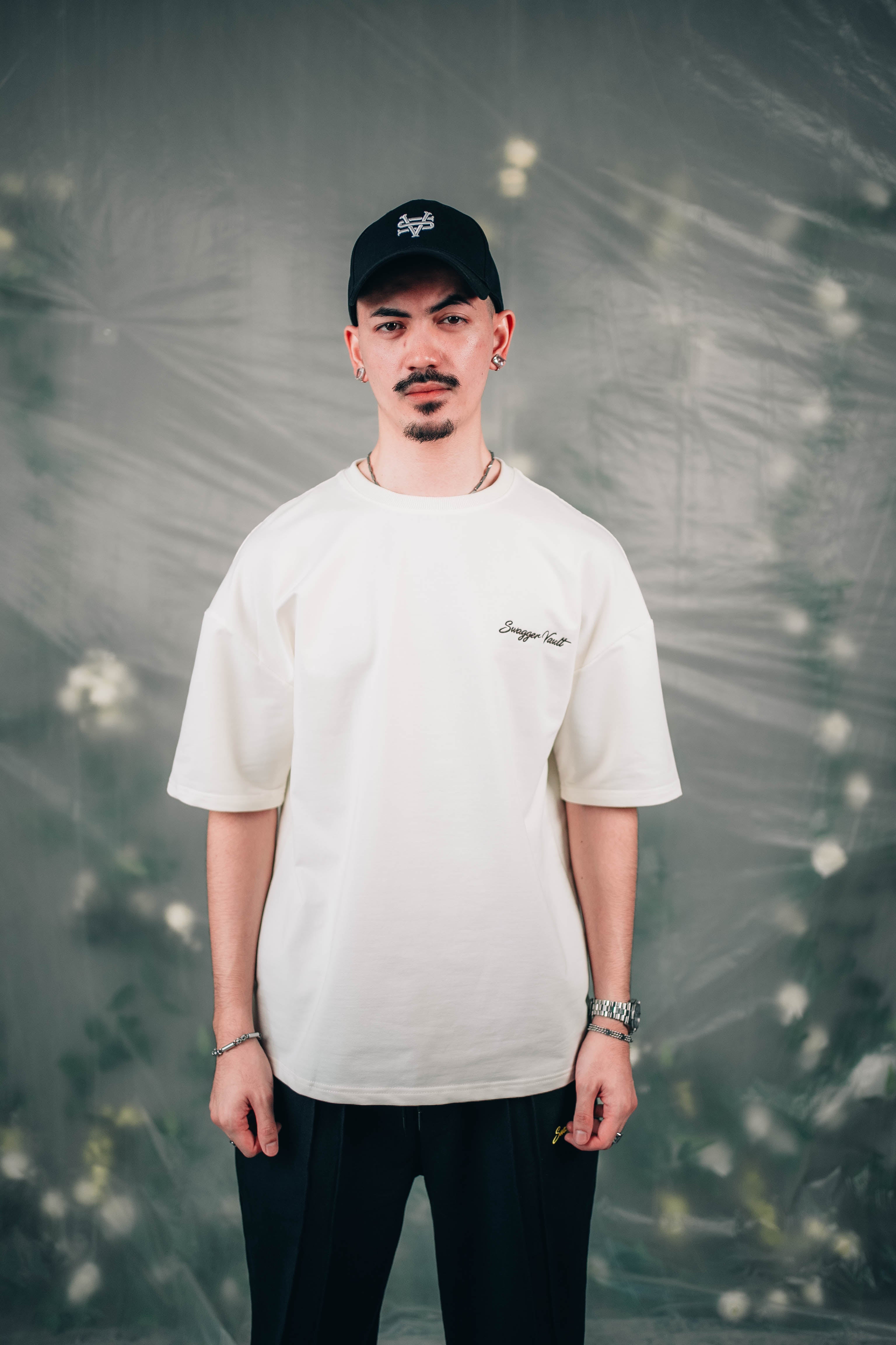 CREWEL TEE | OFF WHITE
