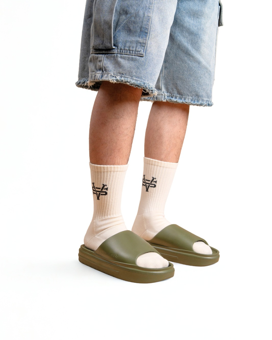 SWAGGERVAULT SOCKS | BEIGE
