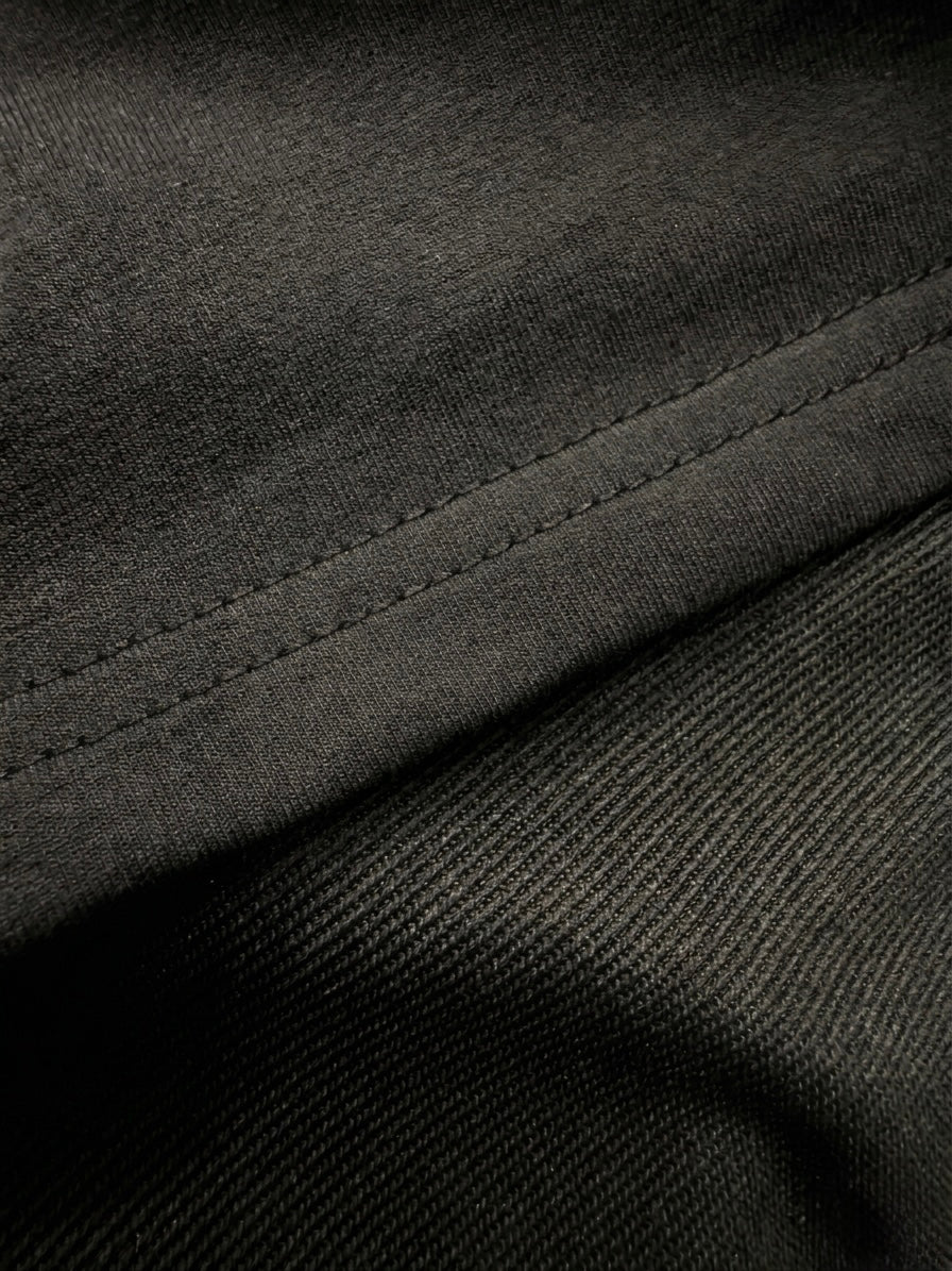 SWGGRVLT CRACKED LOGO TEE | BLACK