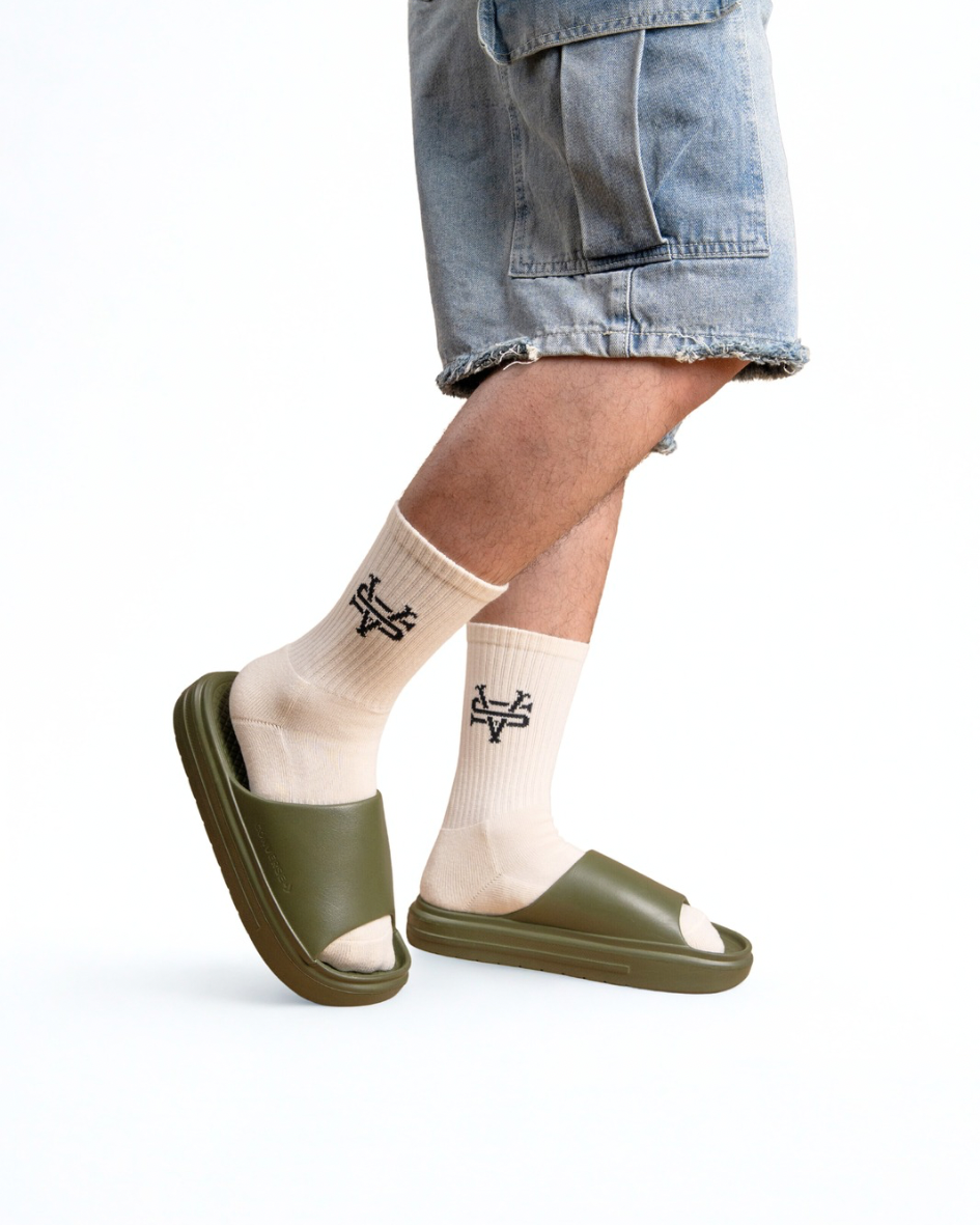 SWAGGERVAULT SOCKS | BEIGE
